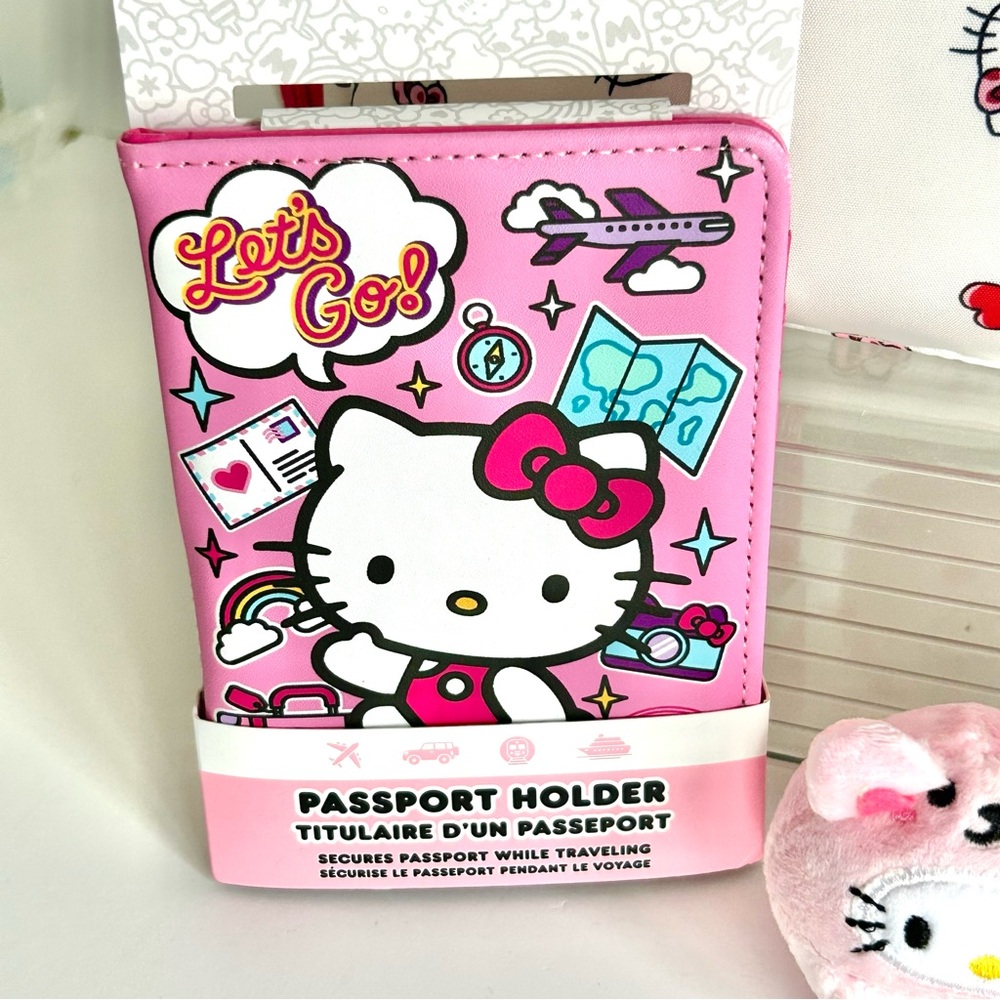 ❤️Hello Kitty Adorable 5-Piece Duffel Travel Bag Bundle! - Picture 8 of 12